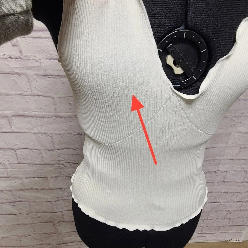 Intimately Free People White Ribbed Seamless Cami V-Neck Lettuce Edge M/L NWT
